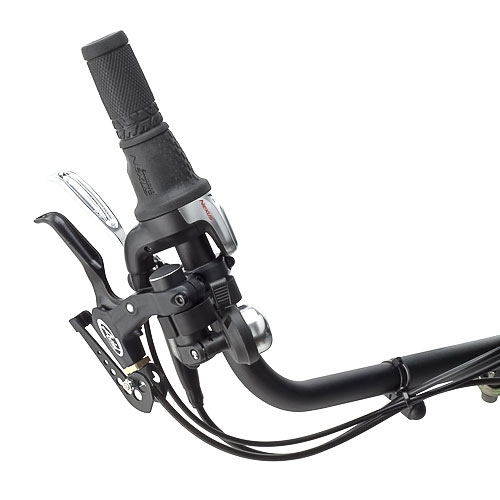 Commandes regroupées sur une main pour frein et vitesses – gauche